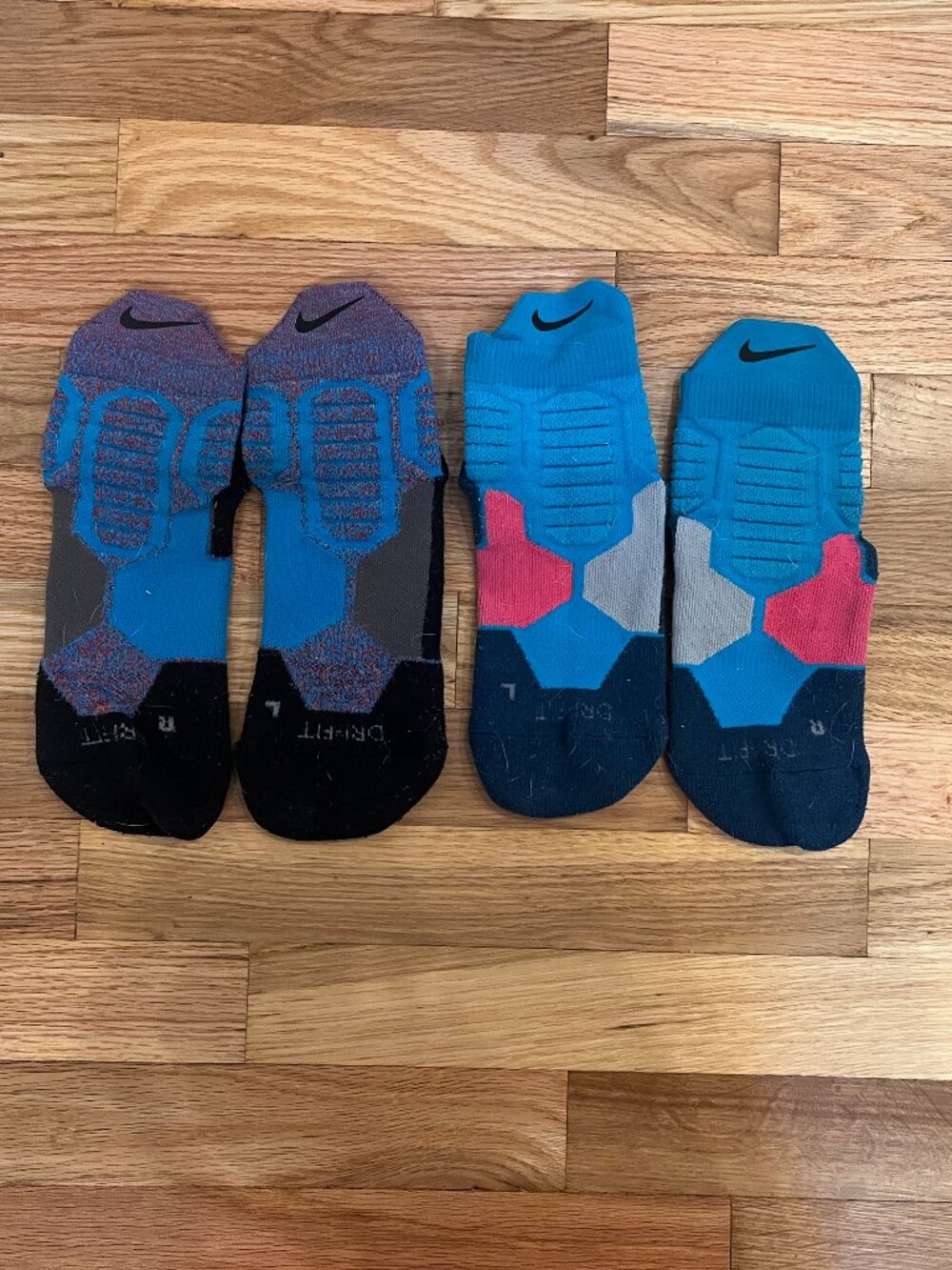 Lot of 2 pairs Men's Used Medium 6-8 Nike Hyper Elite Basketball Quarter Socks